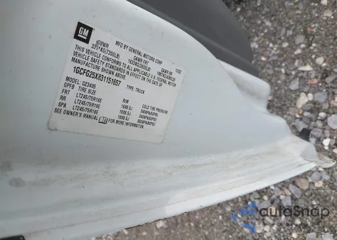 2003 Chevrolet Express z USA, uszkodzony, nr VIN 1GCFG25X831151657